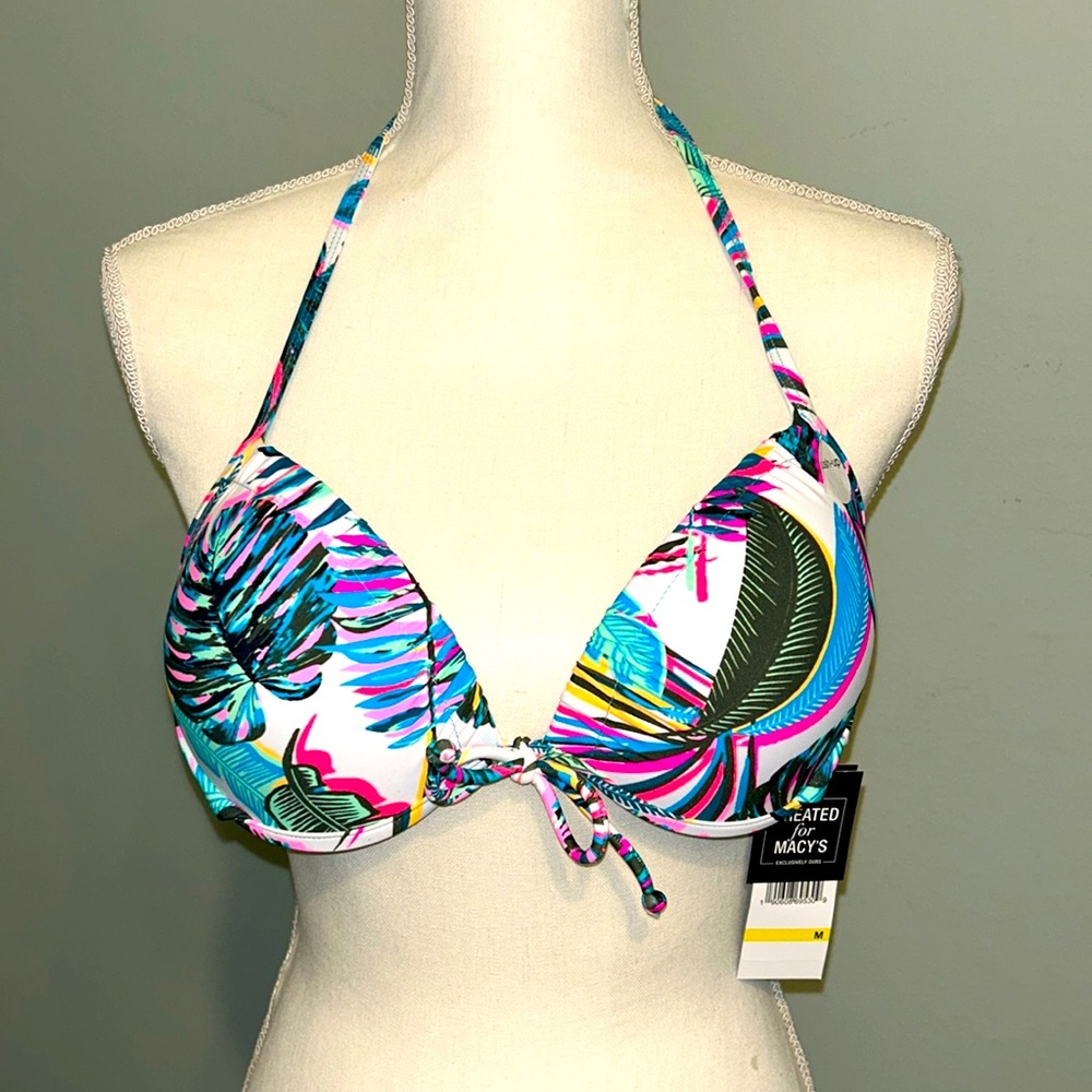 NWT 2 pice bikini set by California waves. Top bra size M and bottom icky size S